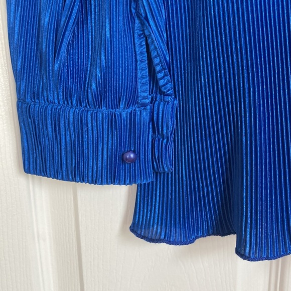 Pleated Beach Matching Button Down Shirt and Pant Set - Picture 5 of 8